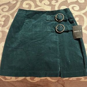NWT: Forever 21 | Corduroy Hunter Green Skirt | Small